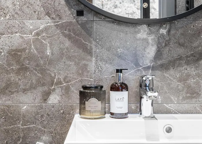 Levin Lyhty Cia C1 By Hilla * 基蒂莱