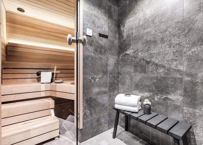 Levin Lyhty Cia C1 By Hilla 基蒂莱